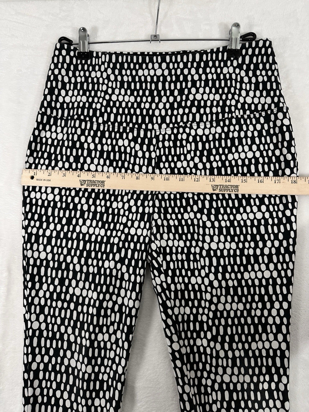 Chicos Zenergy Size 1 Leggings Medium Black White Polka Dots Pull On Pants