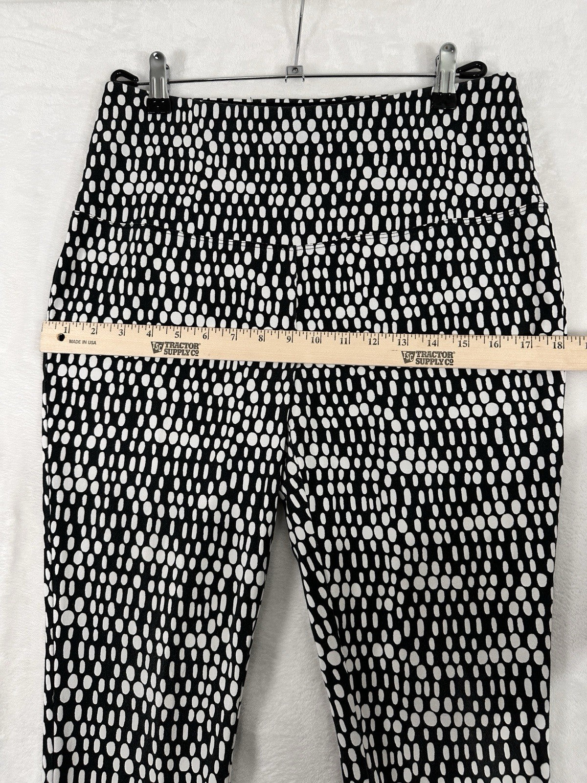 Chicos Zenergy Size 1 Leggings Medium Black White Polka Dots Pull On Pants