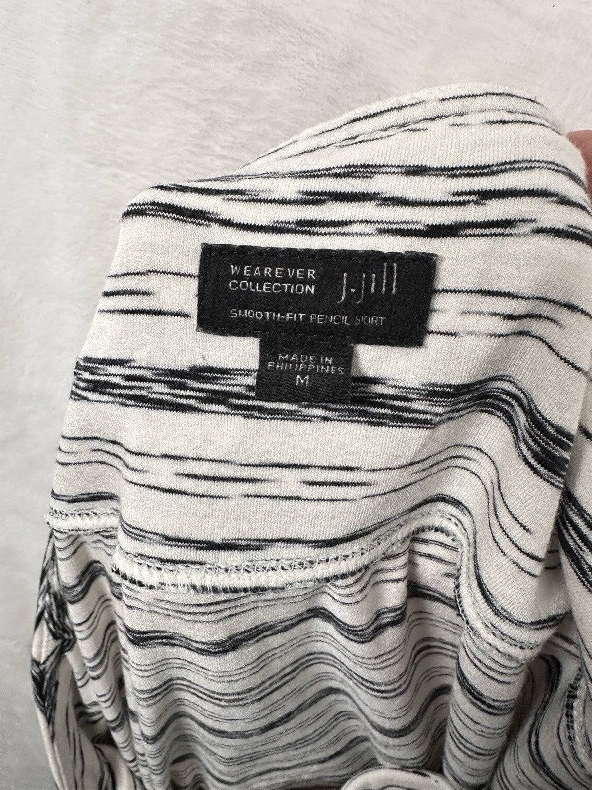 J Jill Wearever Collection Pencil Skirt Medium Black White Short Knit Stretch