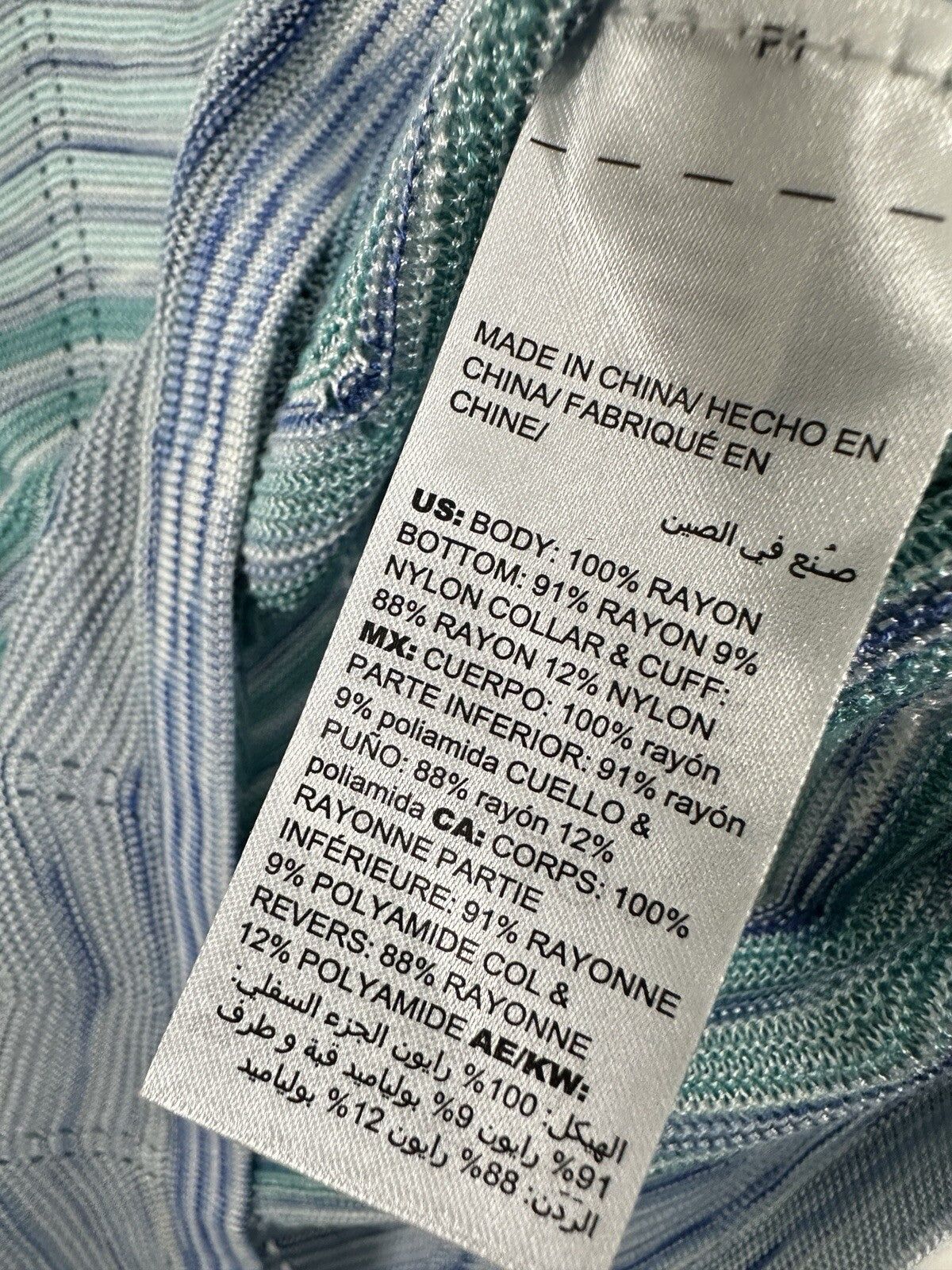 Chicos Size 0 Top Wavy Striped Sweater Tank Sleeveless Small Blue Rayon Womens