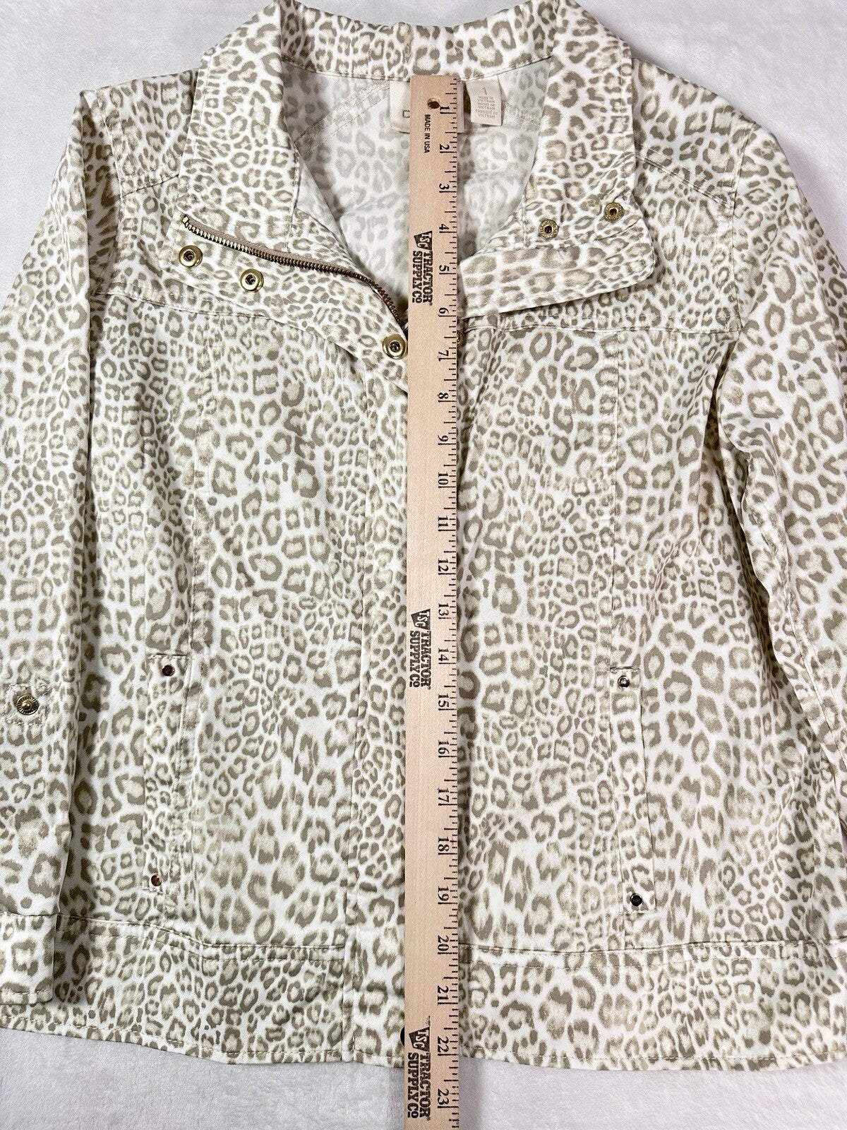 Chicos Luxe Twill Utility Jacket Size 1 US Medium Animal Print Full Zip Womens