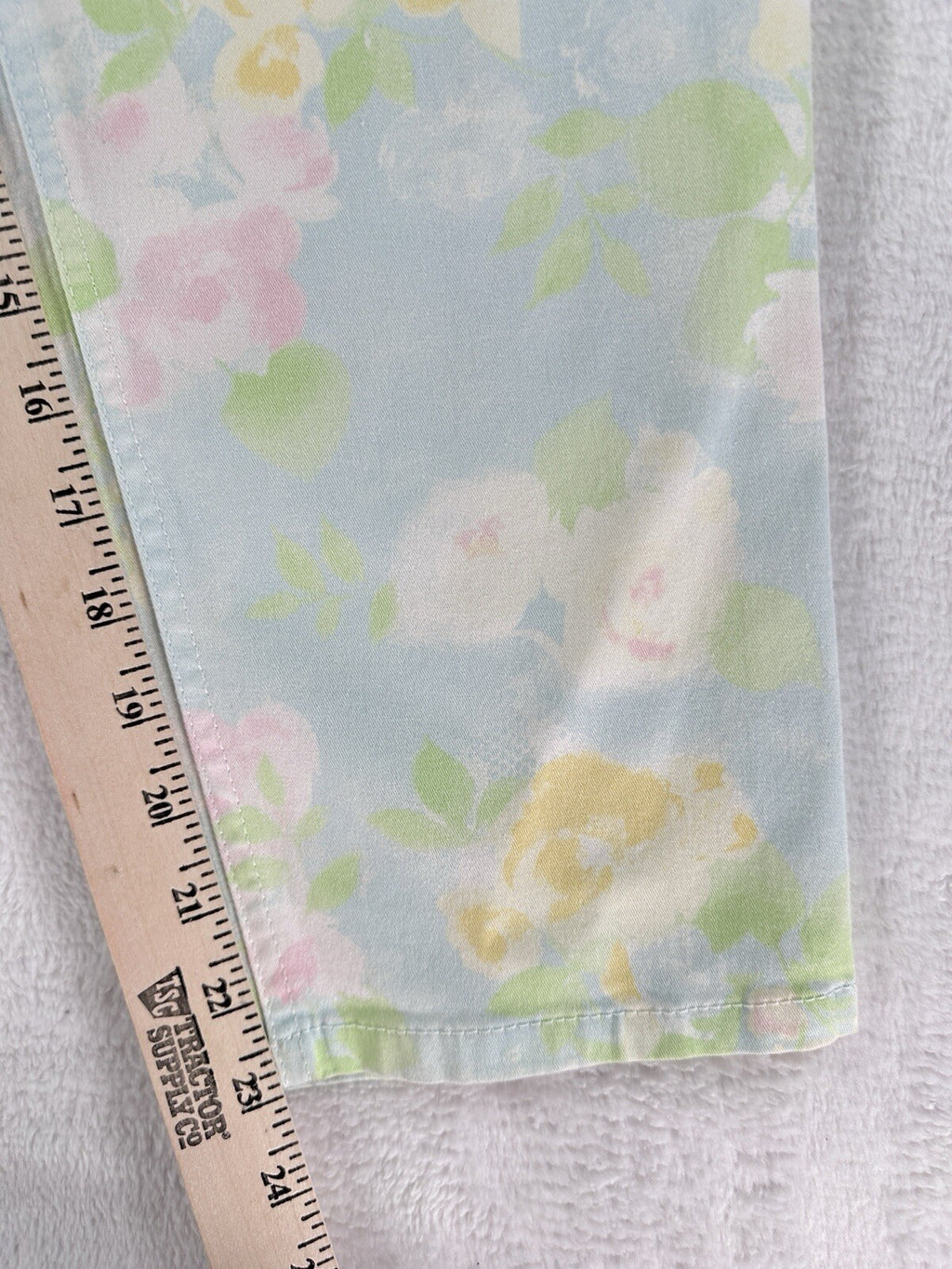 J Jill Authentic Fit Cropped Jeans 6 Petite Floral Print Light Blue Roses