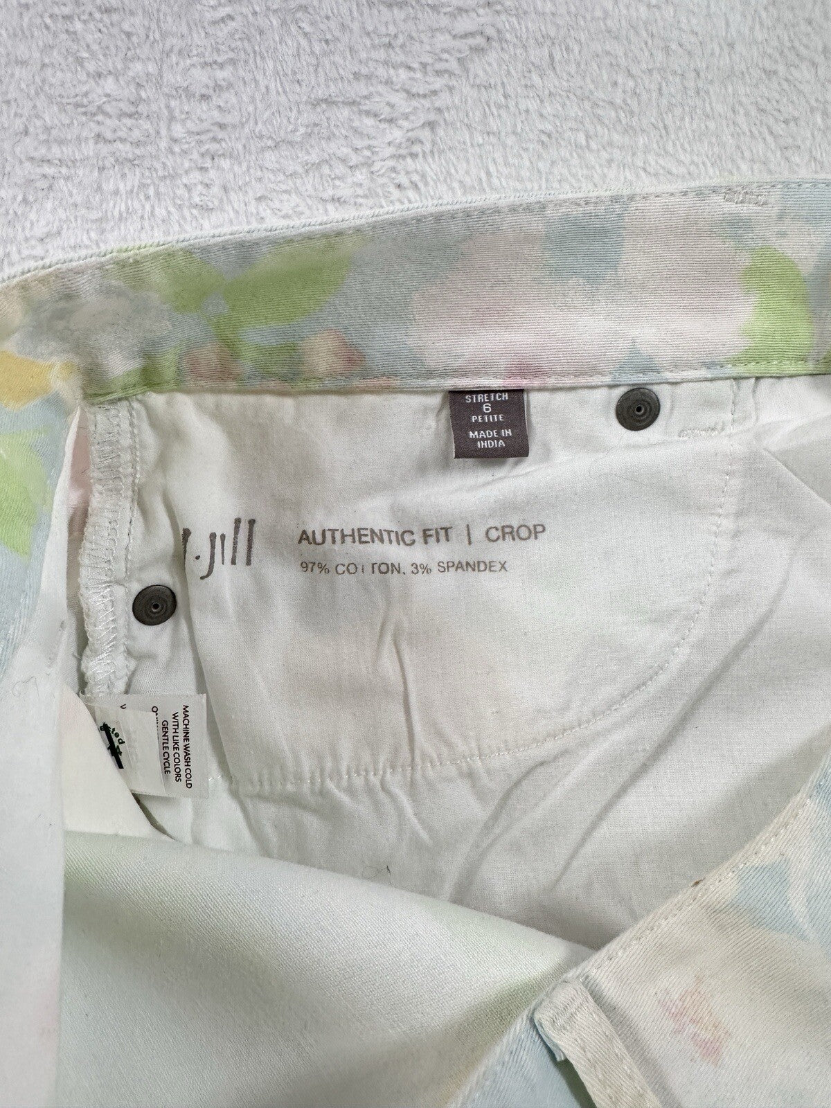 J Jill Authentic Fit Cropped Jeans 6 Petite Floral Print Light Blue Roses
