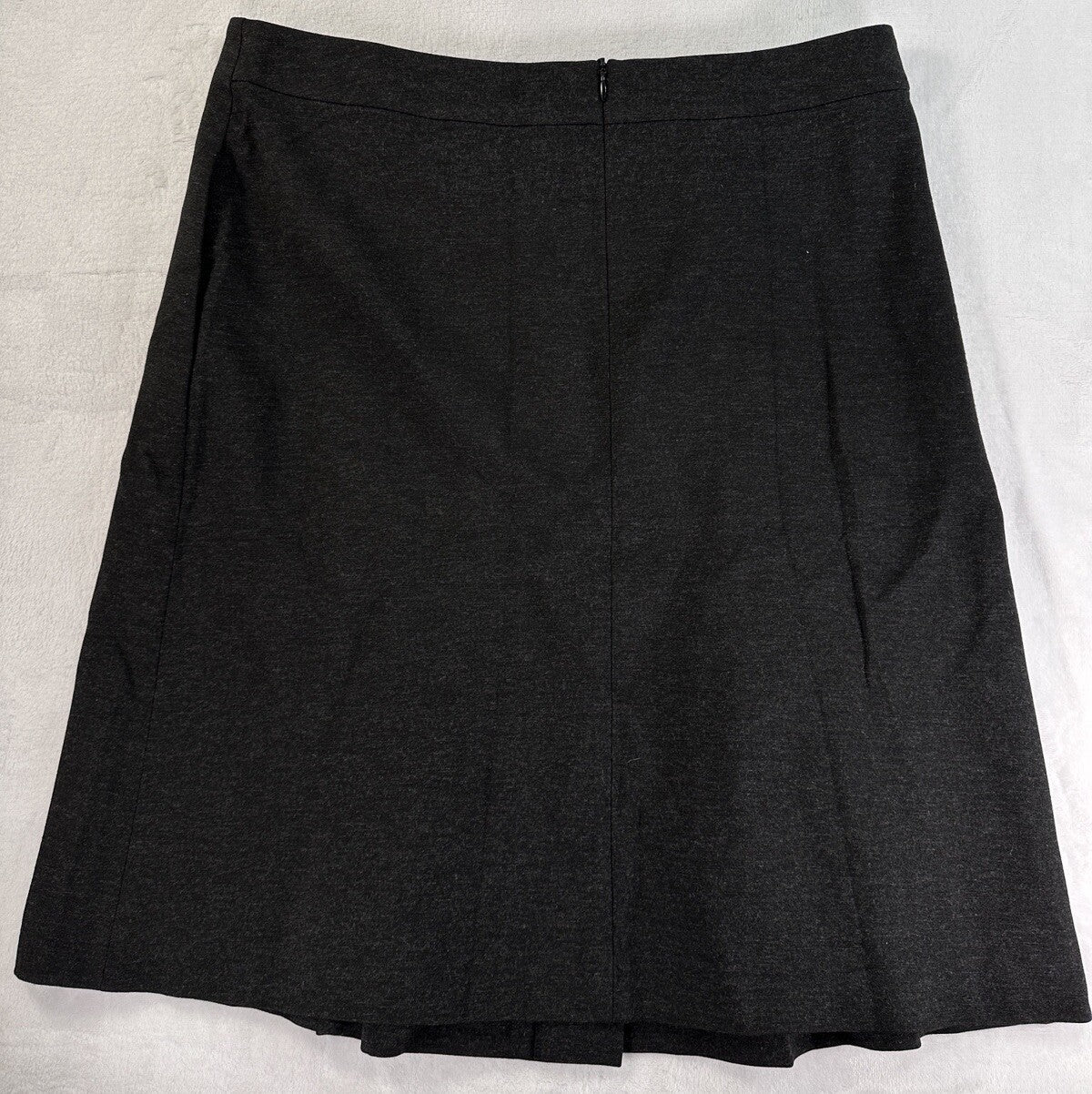 Escada Sport Skirt EU 40 US 10 Pleated Charcoal Gray Knit Short Knee Length Grey
