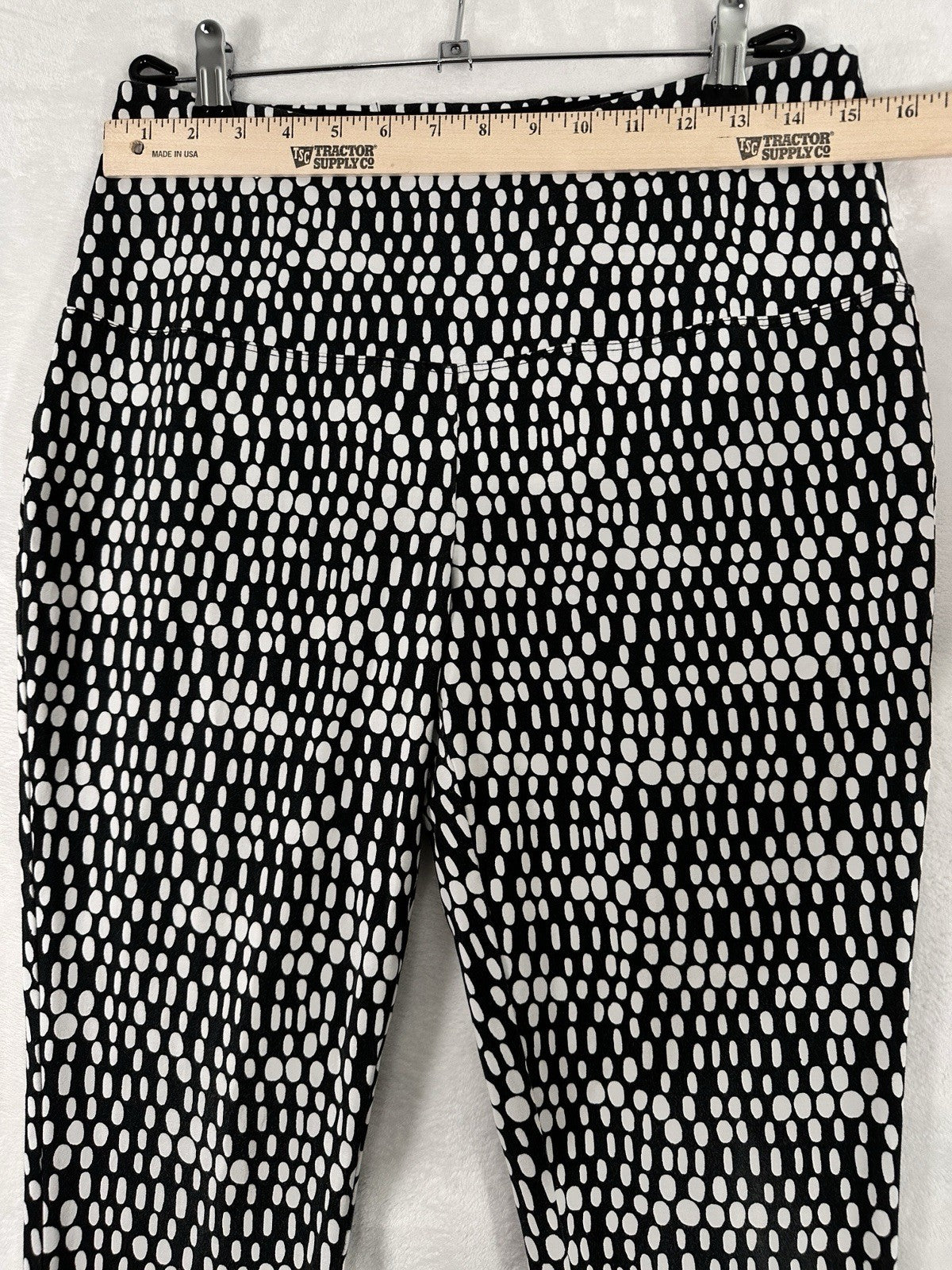 Chicos Zenergy Size 1 Leggings Medium Black White Polka Dots Pull On Pants