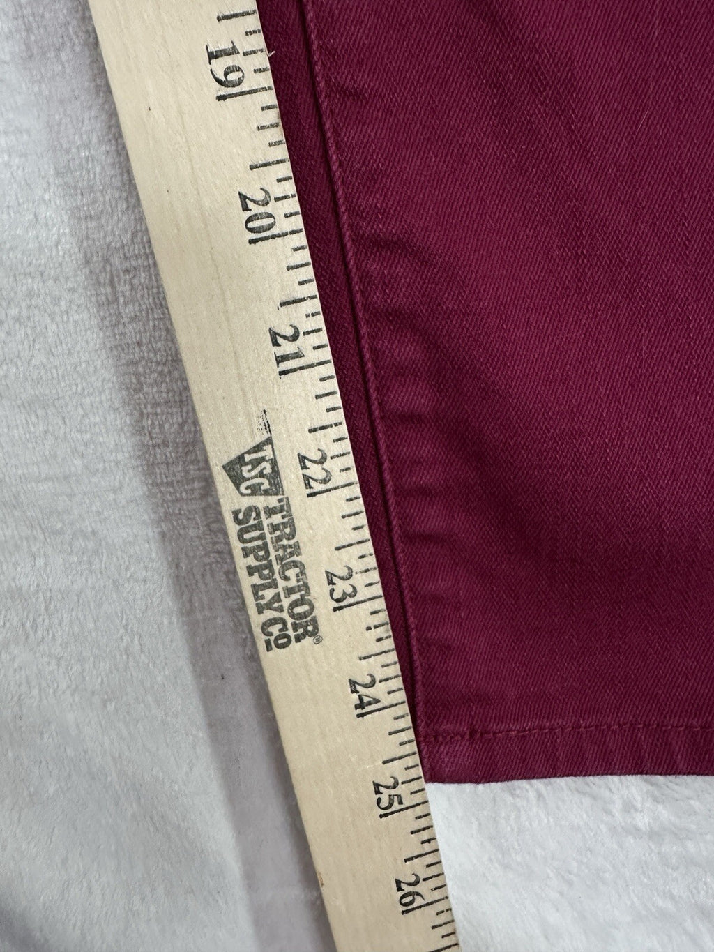 Chicos Jeans 00 US 2 Perfect stretch Girlfriend Slim Leg Ankle Jeans Berry Red