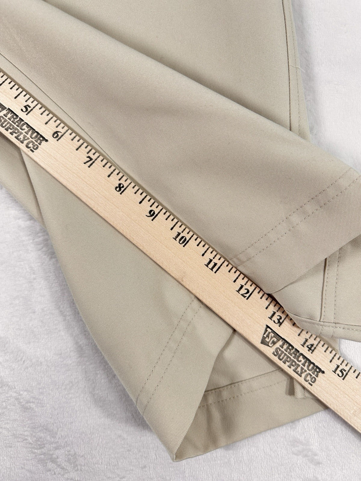 Callaway Golf Shorts Size 6 Womens Long 12” Inseam Lightweight Tan Beige Black