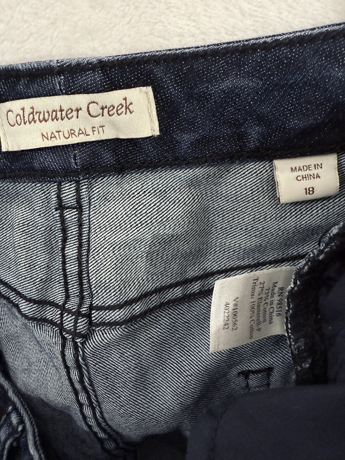 Coldwater Creek 18 Jeans Womens Cropped Dark Blue Floral Cuff