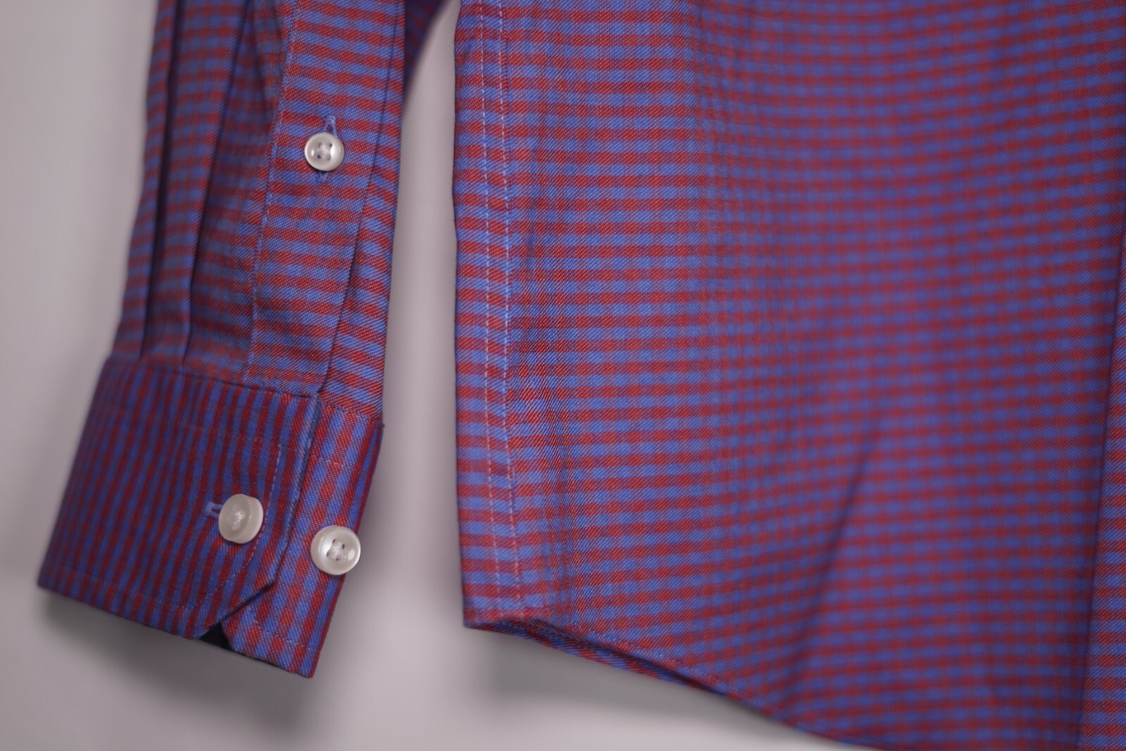 Egara Non Iron Button Up Dress Red Blue Check Shirt Men's Size M Medium