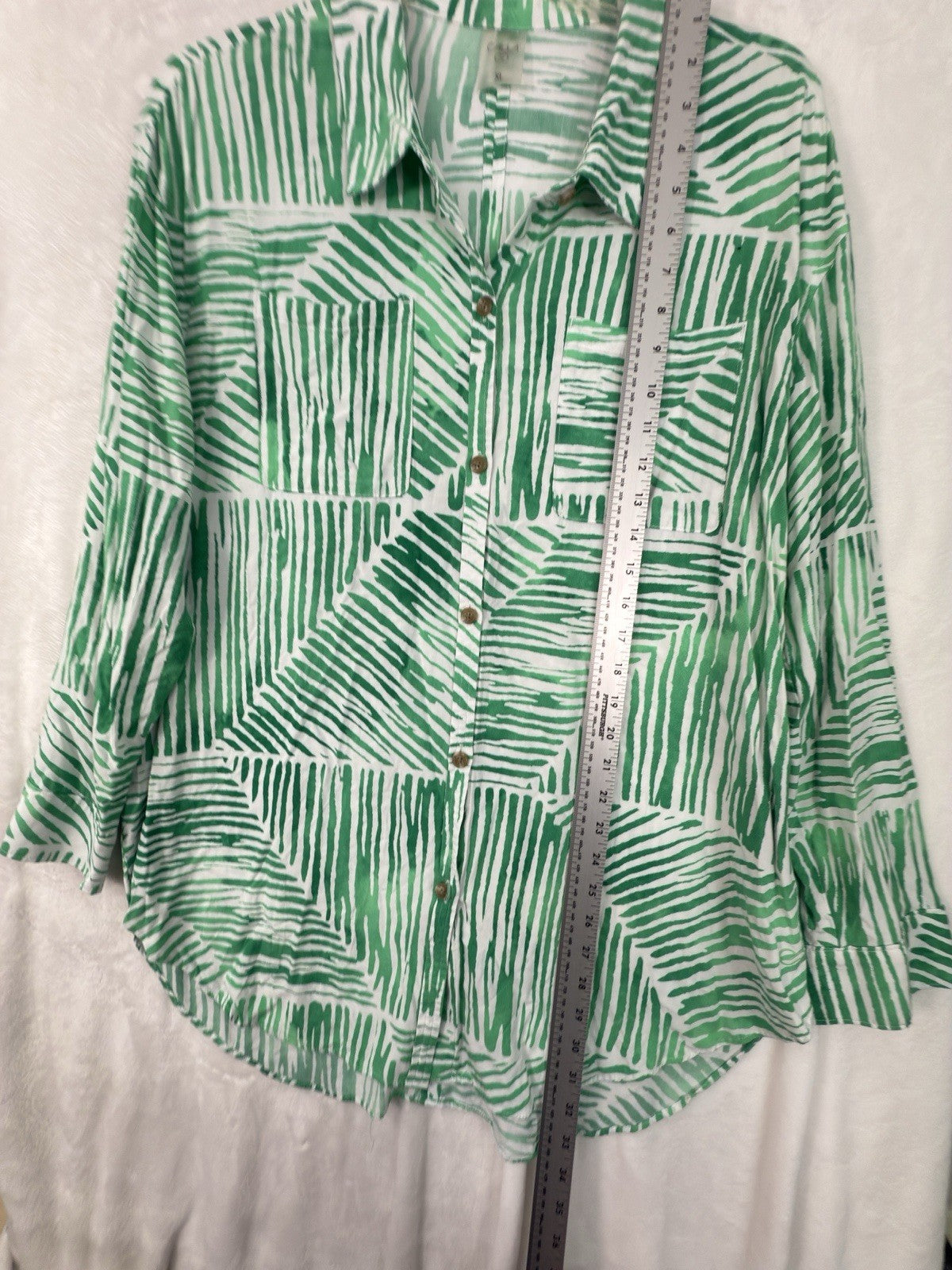 Calia By Carrie Underwood XL Top Long Sleeve Leaf Print Green Lightweight Womens