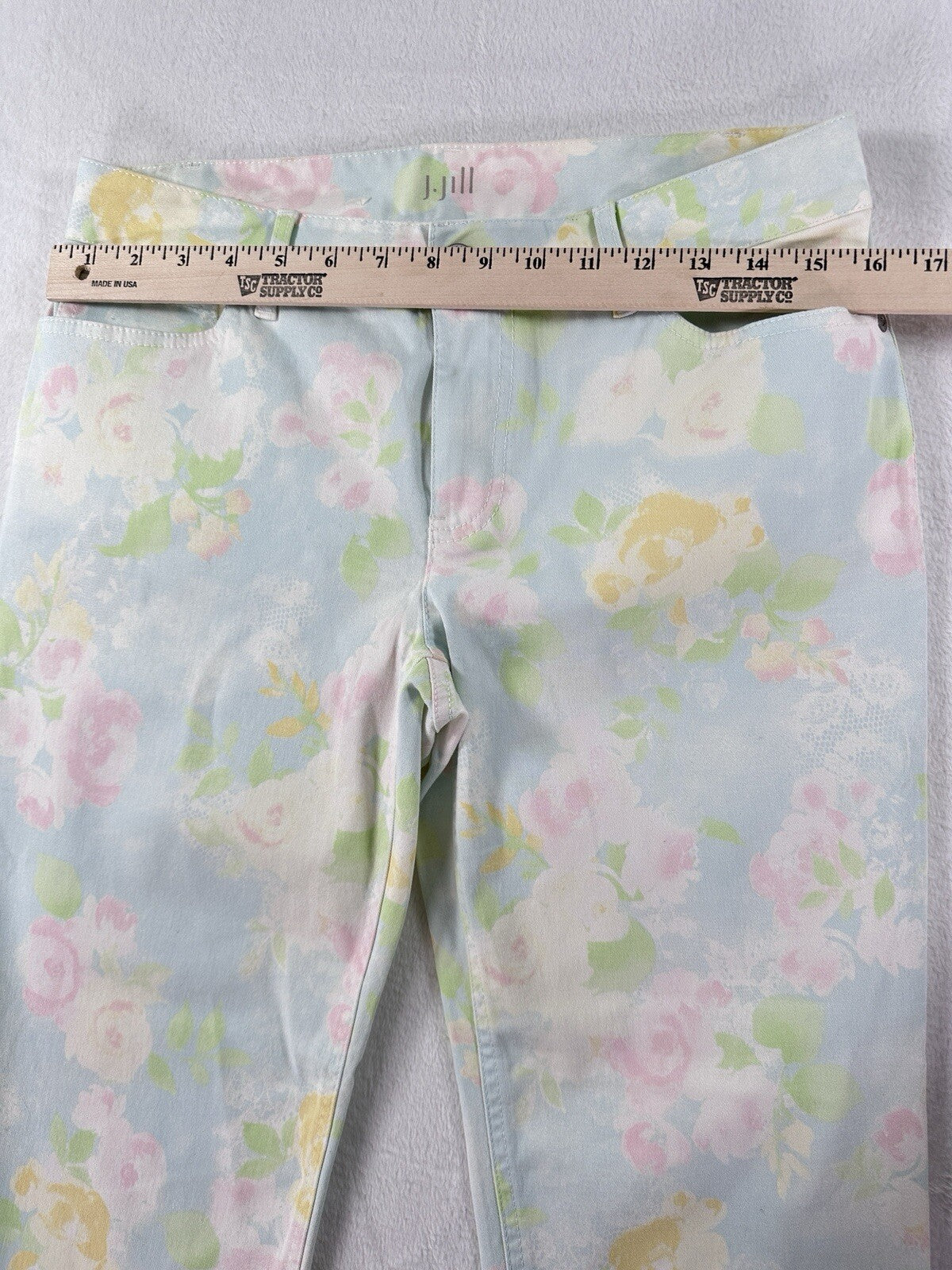 J Jill Authentic Fit Cropped Jeans 6 Petite Floral Print Light Blue Roses