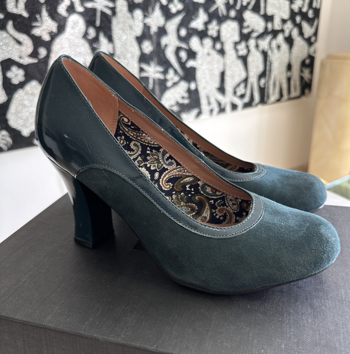 Hotter Shoes Womens US Size 9 Heels Green Suede Patent Leather Pumps UK 7