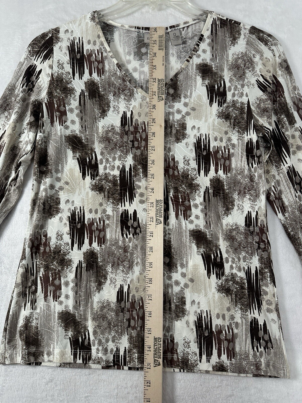 Chicos Easywear Top Size 0 Small 3/4 Sleeve V  Neck Brown Abstract Print Womens