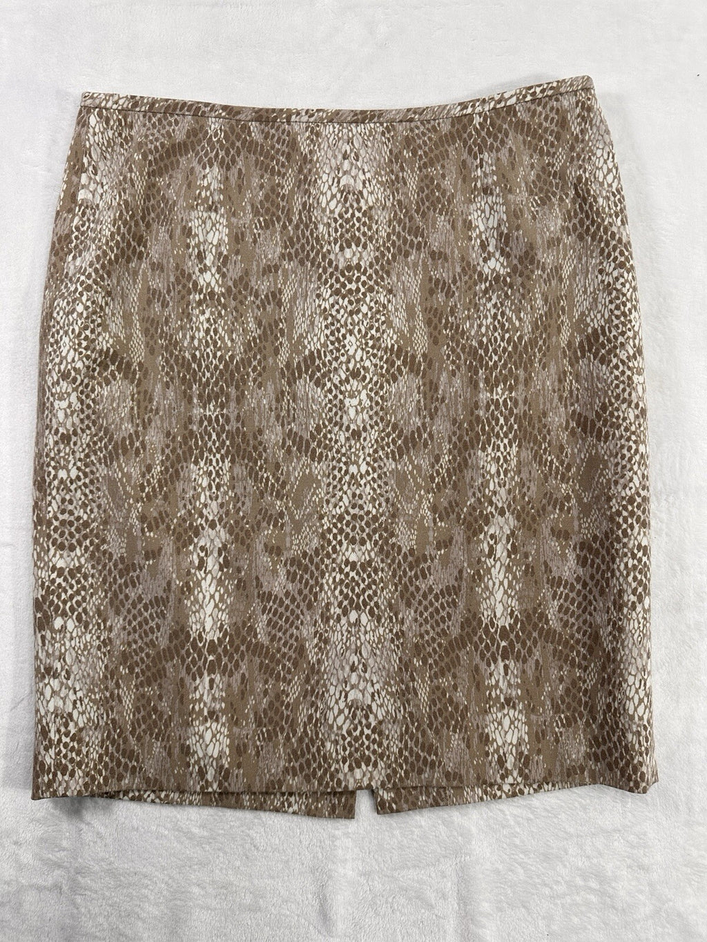 Calvin Klein Pencil Skirt 8 Petite 8P Tan Snake Print Beige Lined Rear Zip Women