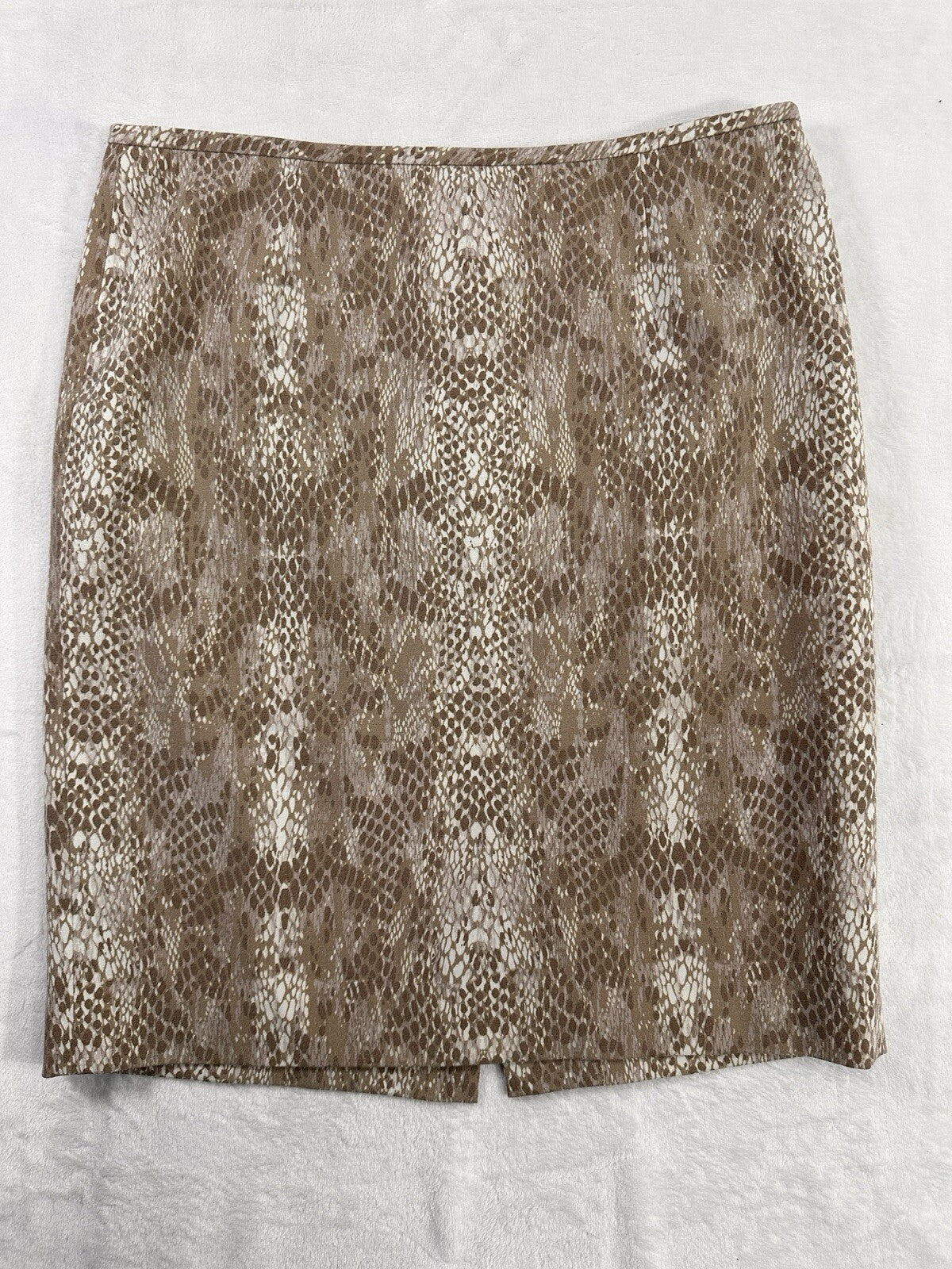 Calvin Klein Pencil Skirt 8 Petite 8P Tan Snake Print Beige Lined Rear Zip Women