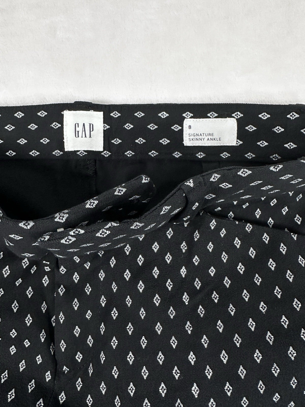 Gap Signature Skinny Ankle Pants 8 Navy Blue Diamond Print Womens