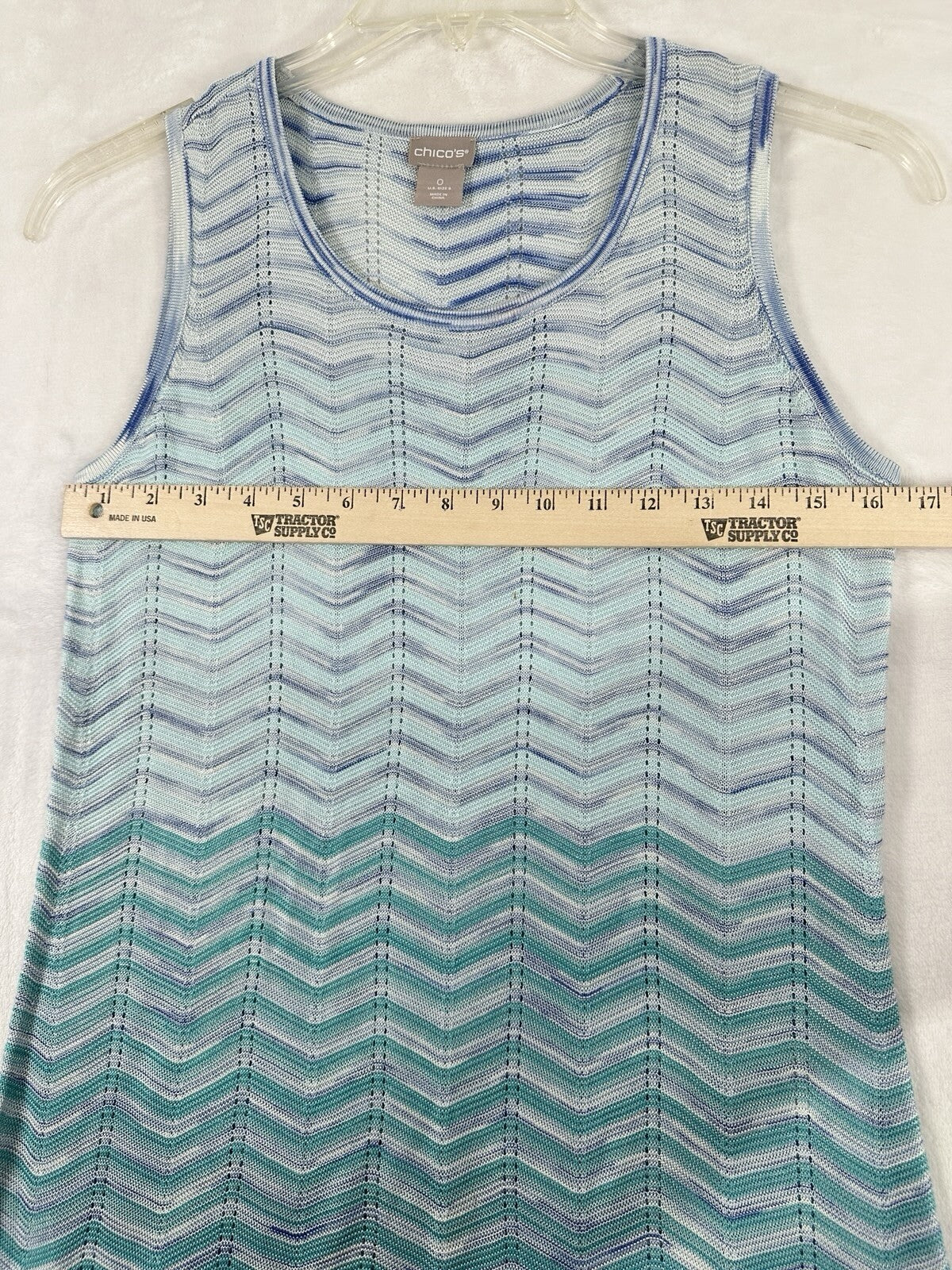 Chicos Size 0 Top Wavy Striped Sweater Tank Sleeveless Small Blue Rayon Womens