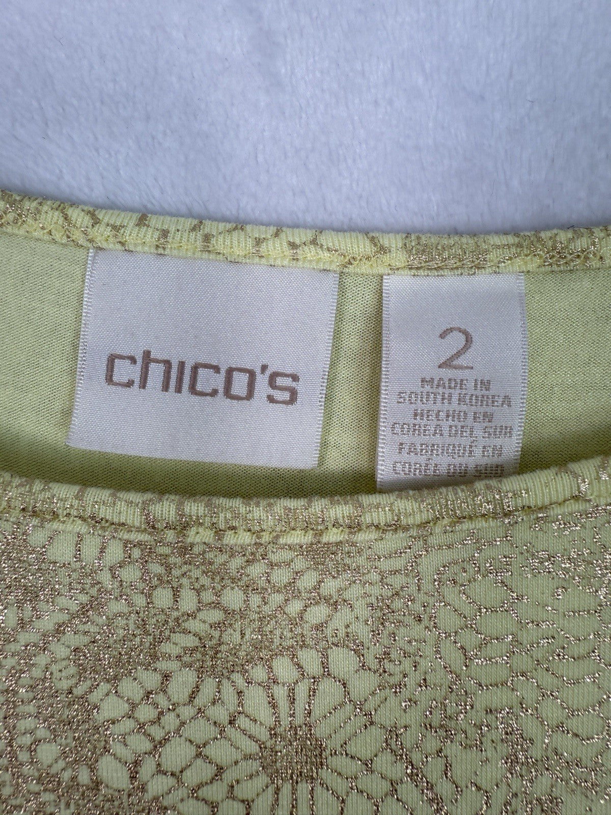 Chicos Size 2 Tops Tee 3/4 Sleeve Knit Yellow Lace Print Womens Large