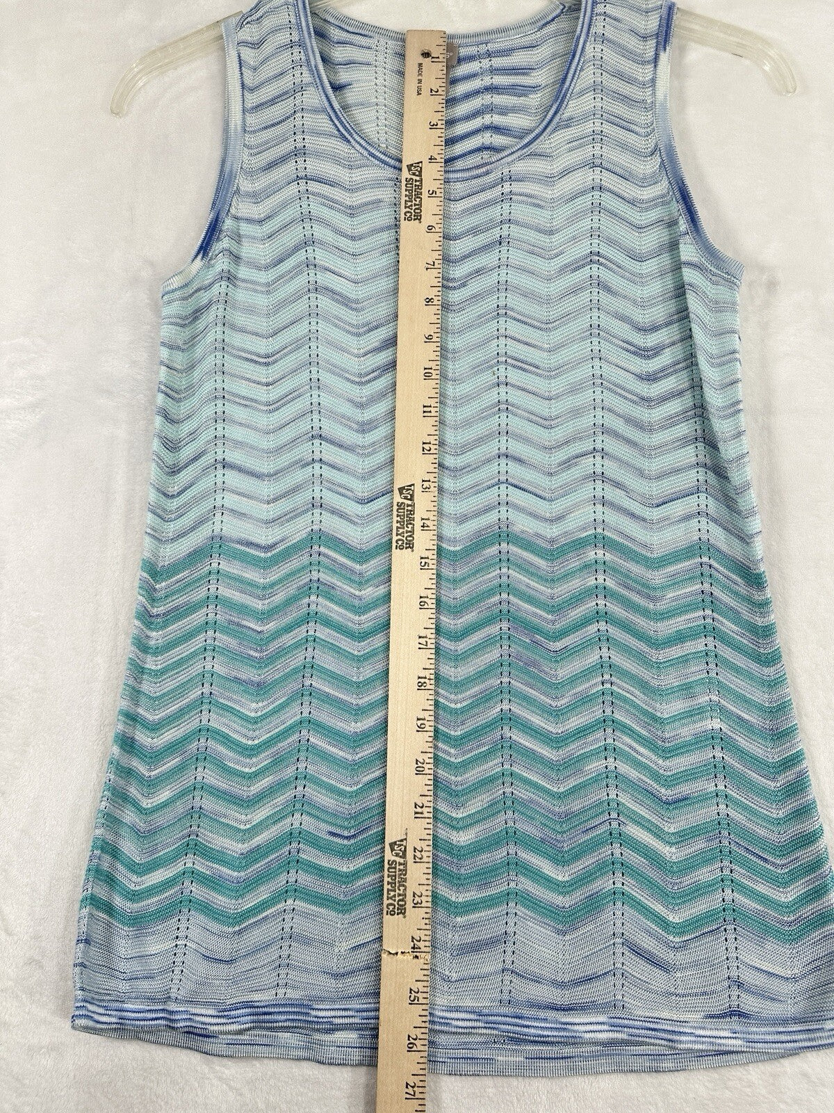 Chicos Size 0 Top Wavy Striped Sweater Tank Sleeveless Small Blue Rayon Womens
