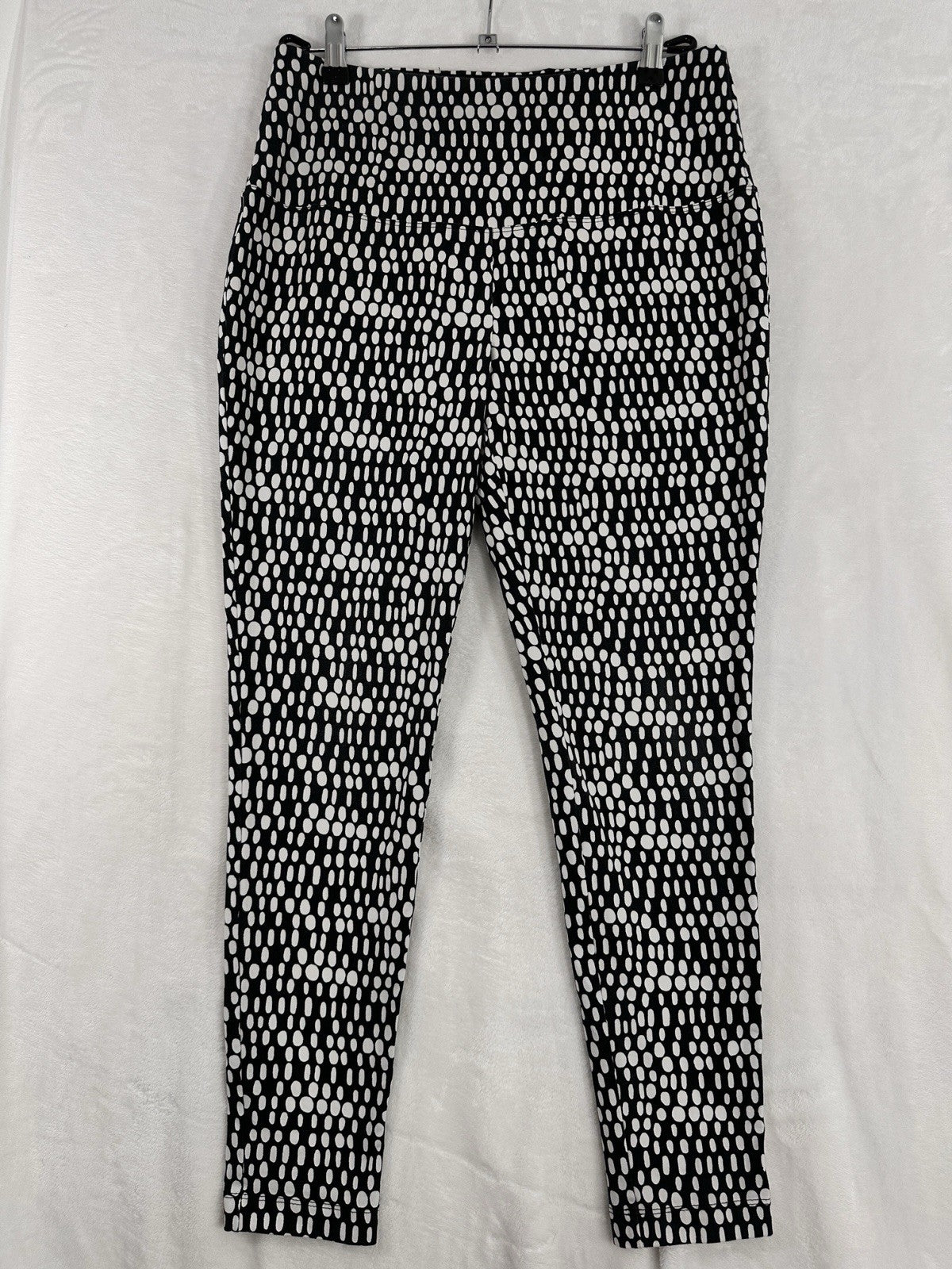 Chicos Zenergy Size 1 Leggings Medium Black White Polka Dots Pull On Pants