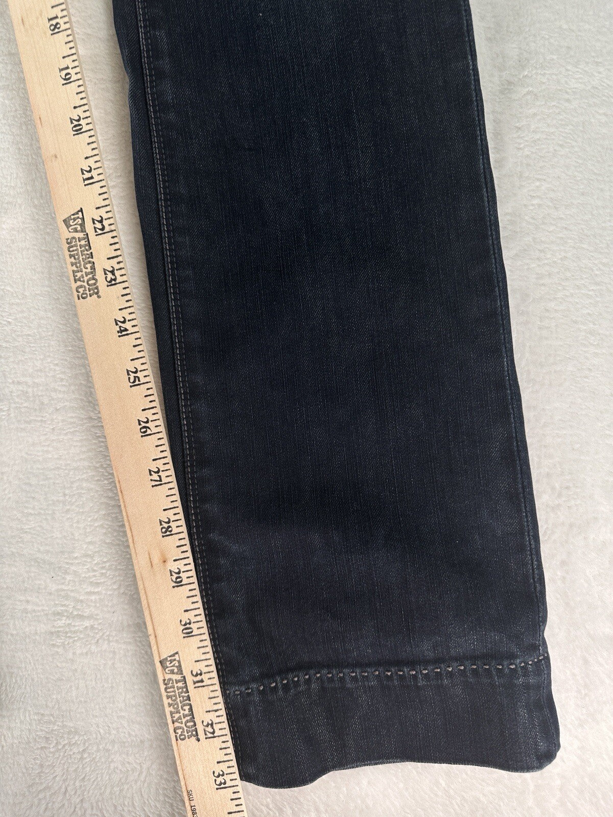 Elie Tahari Jeans 4 Adena Straight Leg Classic Fit Mid Rise Relaxed Blue