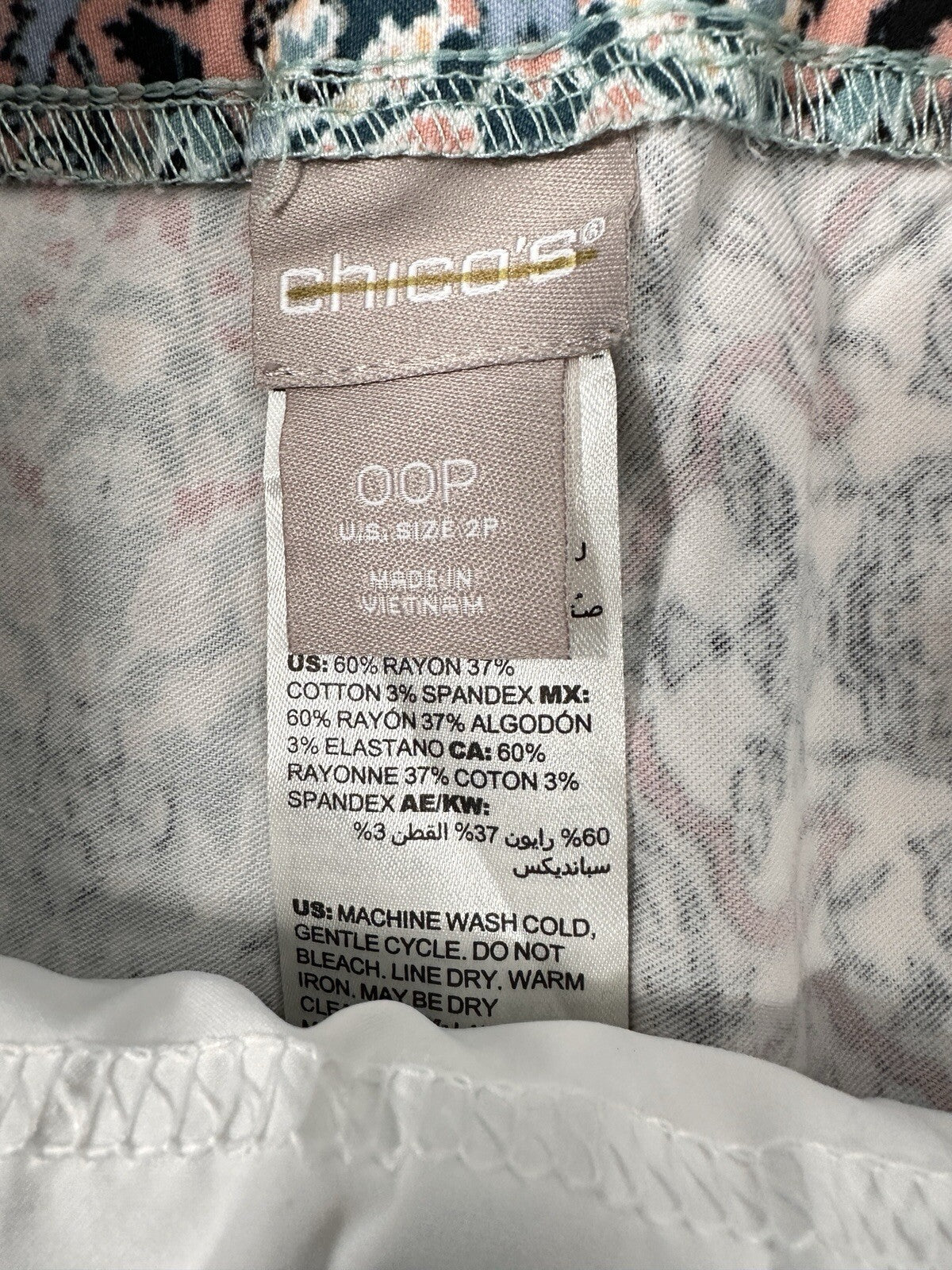 Chicos So Slimming Pants Size 00P US 2P 2 Petite Brigitte Medallion Blue Pink