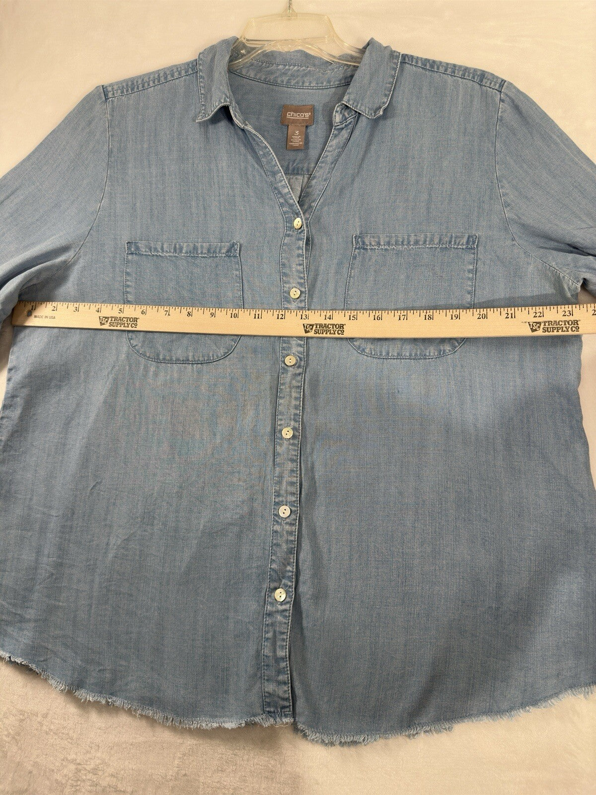 Chicos Size 2 Top Large Chambray Button Up Blue Denim Roll Tab Sleeves Womens