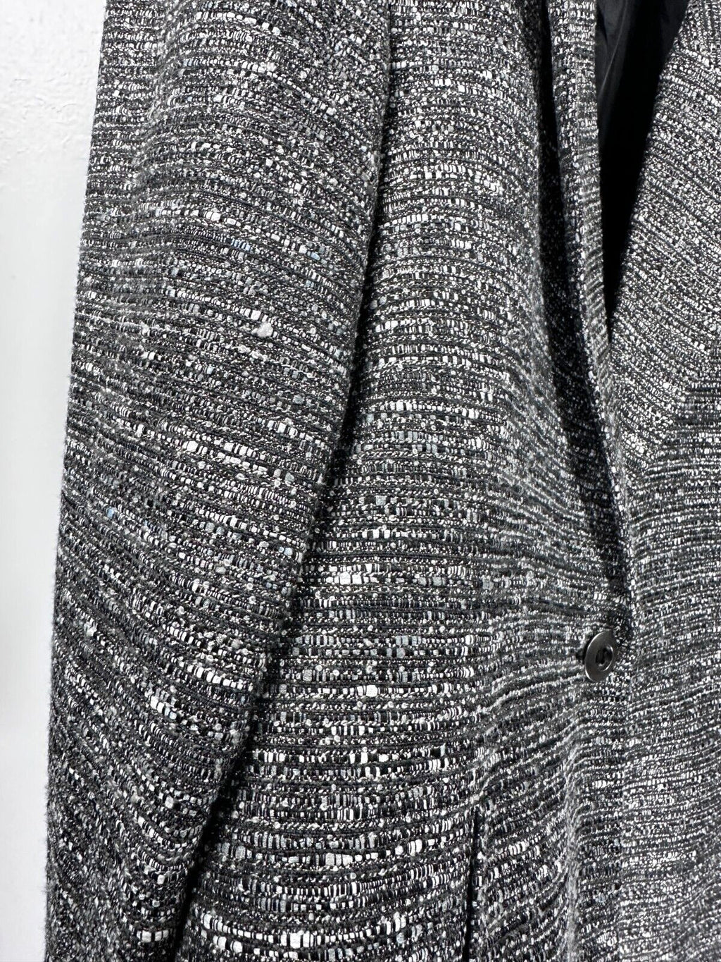 Chicos Blazer Size 1 Medium Gray Gold Silver Metallic Button Lined Tweed Jacket