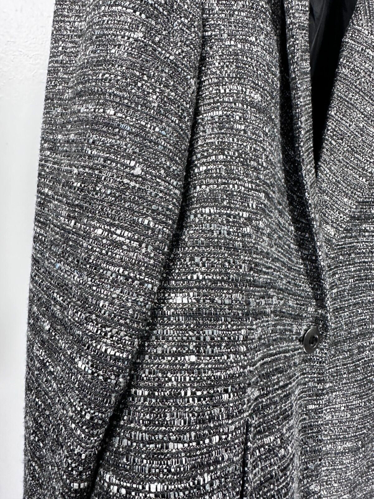 Chicos Blazer Size 1 Medium Gray Gold Silver Metallic Button Lined Tweed Jacket