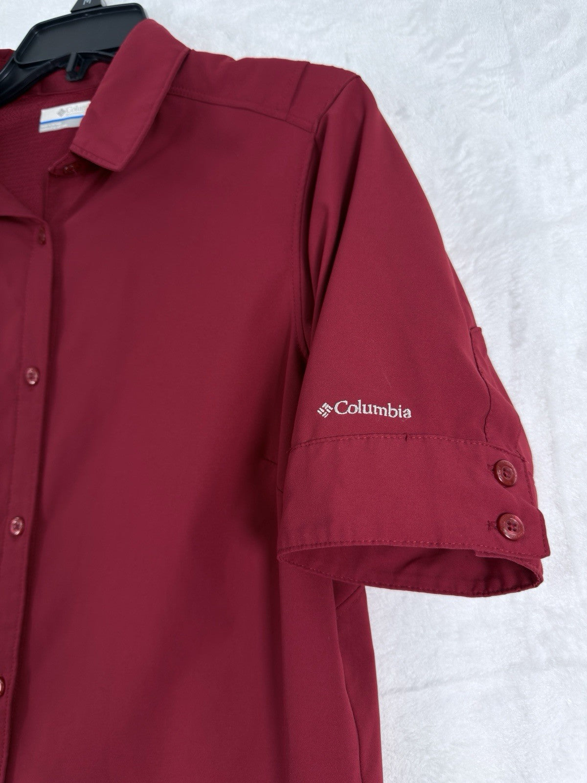 Columbia Omni Shade Shirt Womens Medium Red Short Sleeve Button Up Top