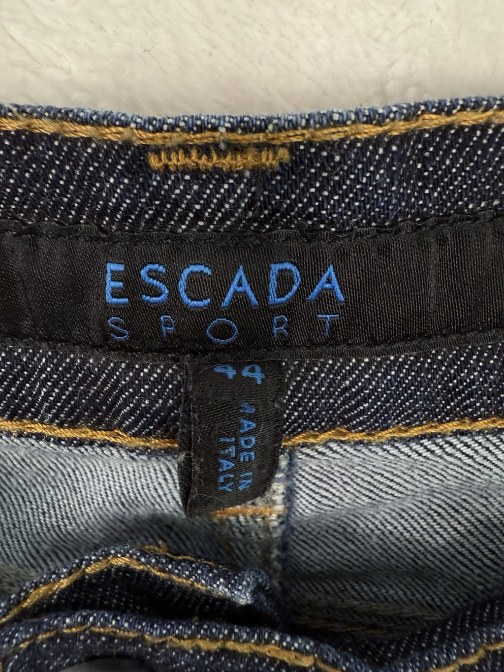 Escada Sport Jeans 44 Womens Dark Blue Denim Straight Leg Made Italy