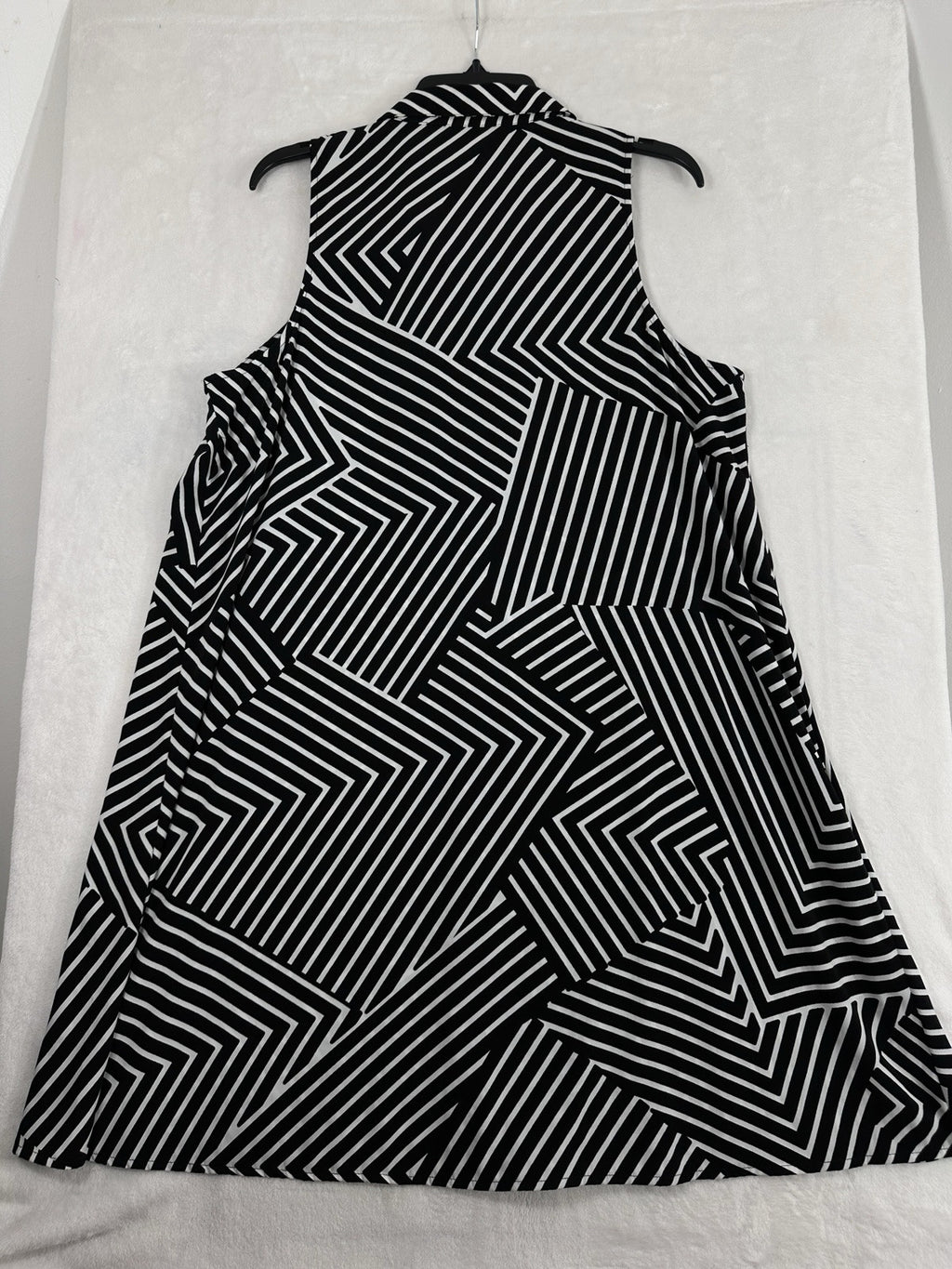 Alfani Dress 12 Black White Sleeveless Shirt Dress Geometric Print A Line