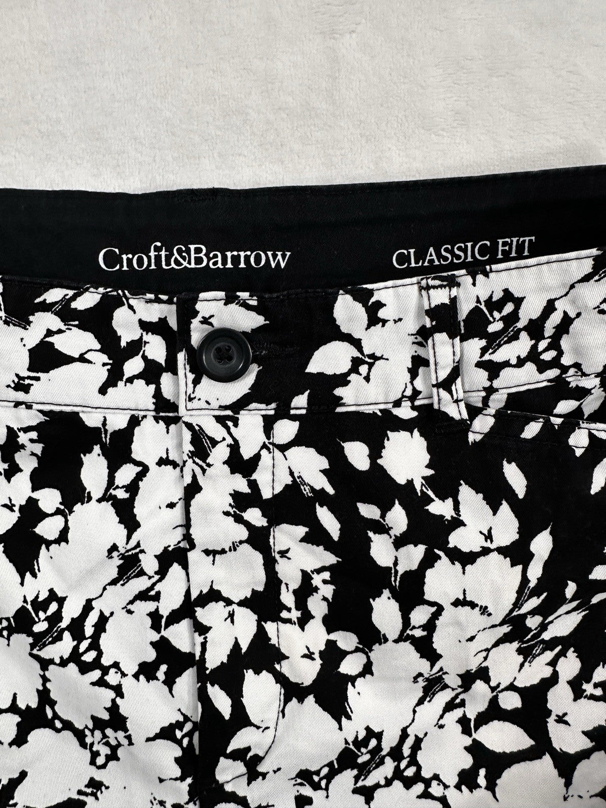 Croft & Barrow Crop Pants 10 Black White Floral Print Cotton Stretch Womens
